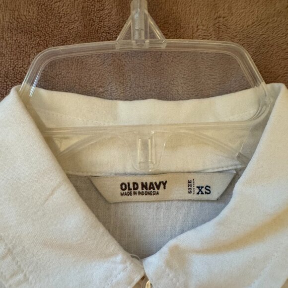 Old Navy White Button Down Shirt - Picture 2 of 3